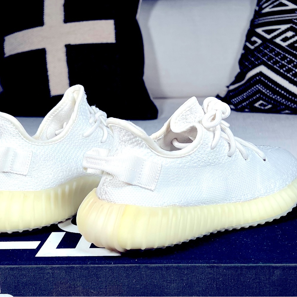 Yeezy Boost 350 V2 ‘Cream White’ Women Size: 7 Men Size: 5.5 Color: White/Cream - Picture 5 of 9